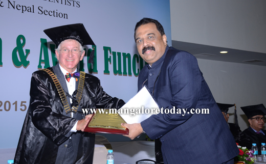 A.b.shetty dental college bags the &ldquo;best dental college award&rdquo; 
